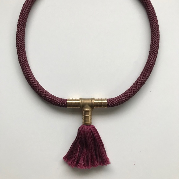 Burgundy rope necklace with brass piece and tassel - Picture 2 of 4